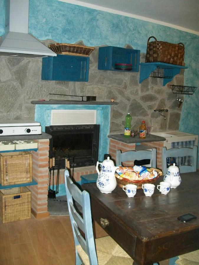 B&B Pisolo E I Persi Pien Roccasparvera Pokoj fotografie